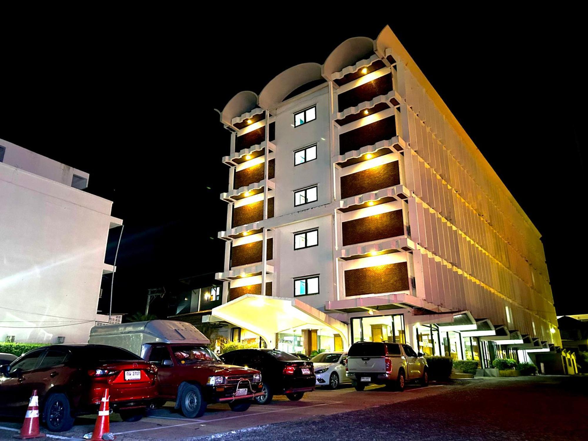 Bordin Hotel Ubon Ratchathani Exterior photo