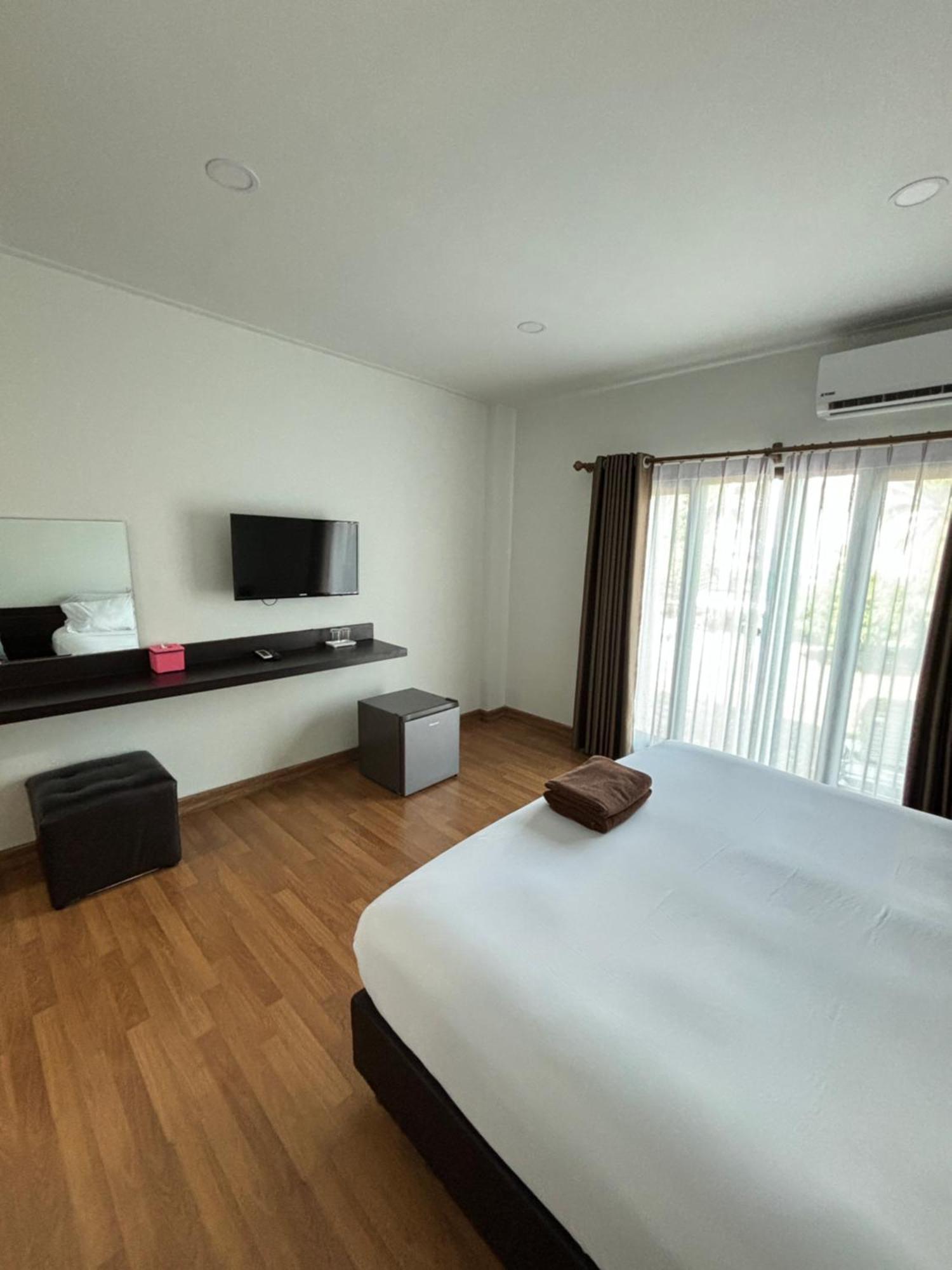 Bordin Hotel Ubon Ratchathani Exterior photo